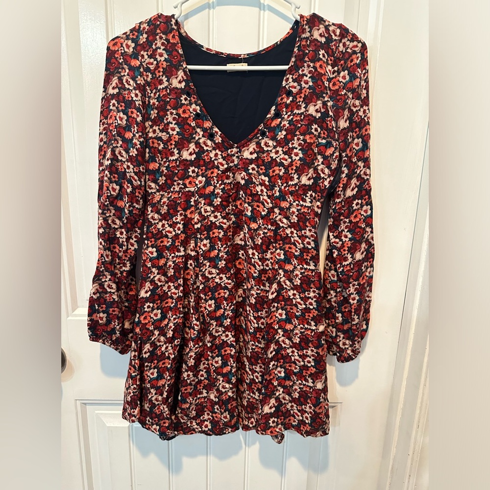 Ladies' Hollister flower mini dress small great for Fall